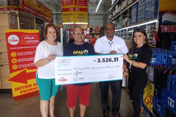 Campanha da Rede Tonin arrecada mais de R$ 7 mil para APAE de Guaxupé